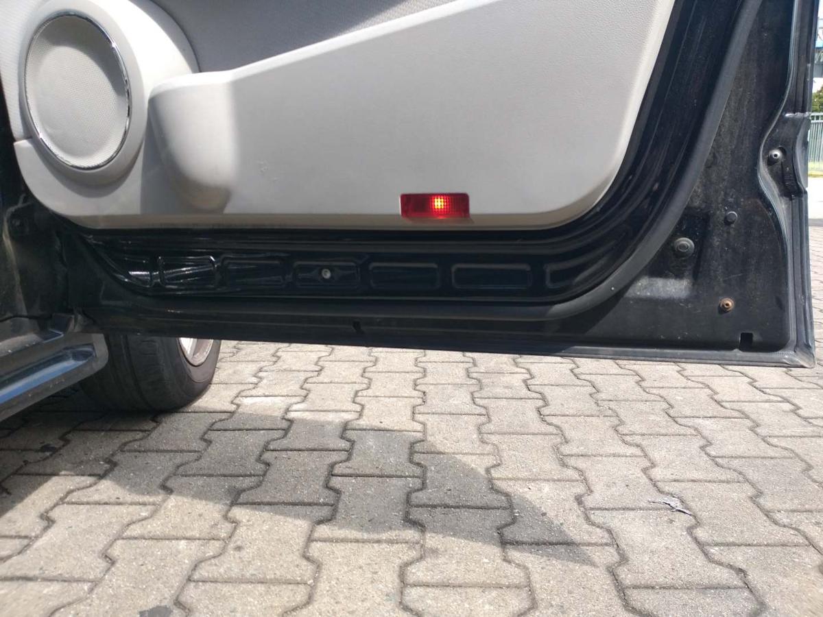 Mercedes B Klasse W245 original Tür vorn rechts 696 Nachtschwarz Rohbau Bj.2009